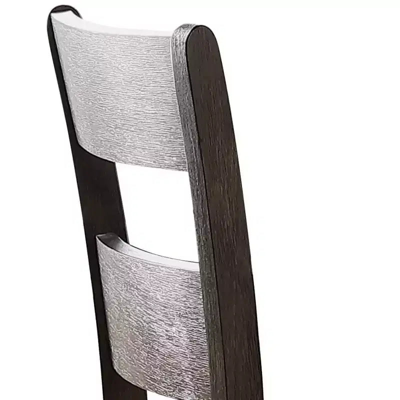 Chaise de salle à manger, finition noyer vieilli