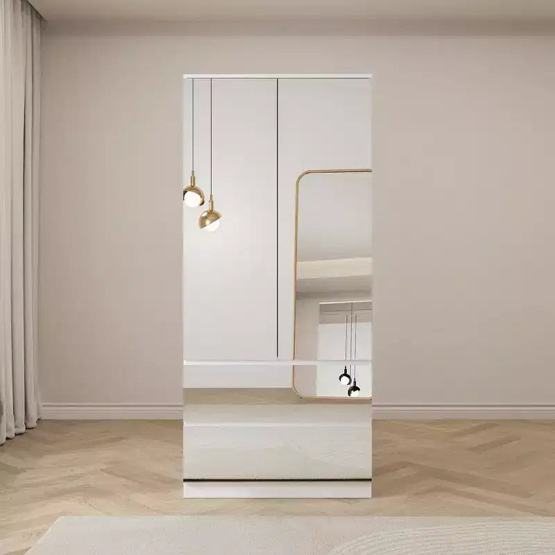 Armoire blanche avec tringle à vêtements et portes miroirs