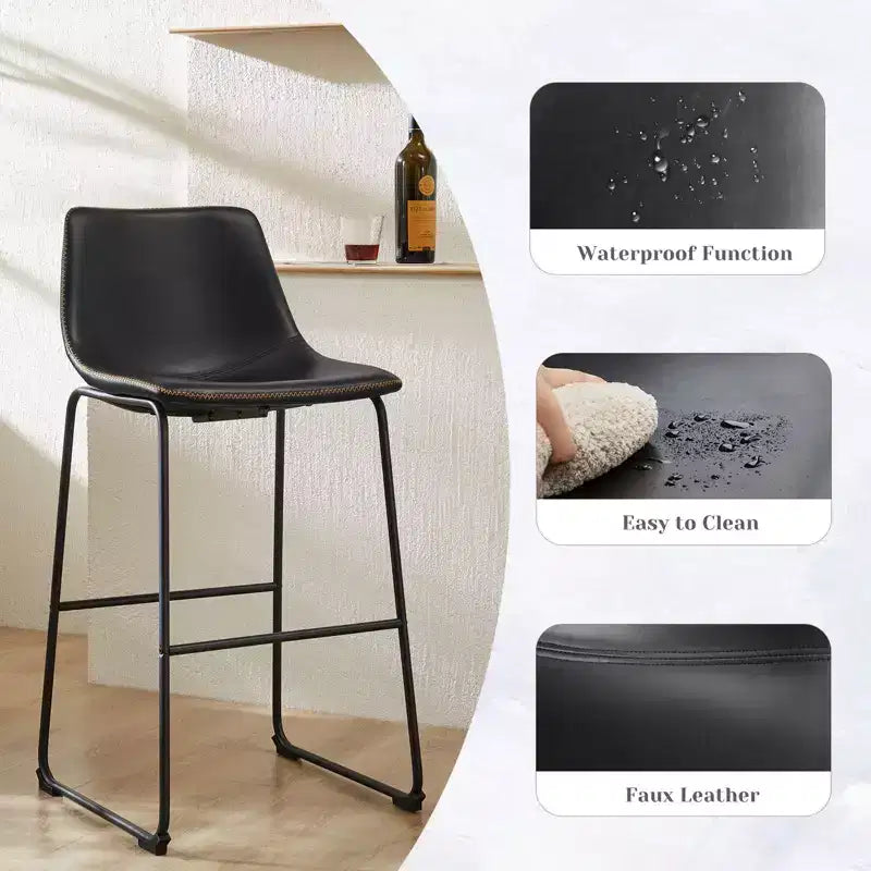 Tabouret de bar à cadre en métal noir de 29 po avec siège en similicuir, ensemble de 2